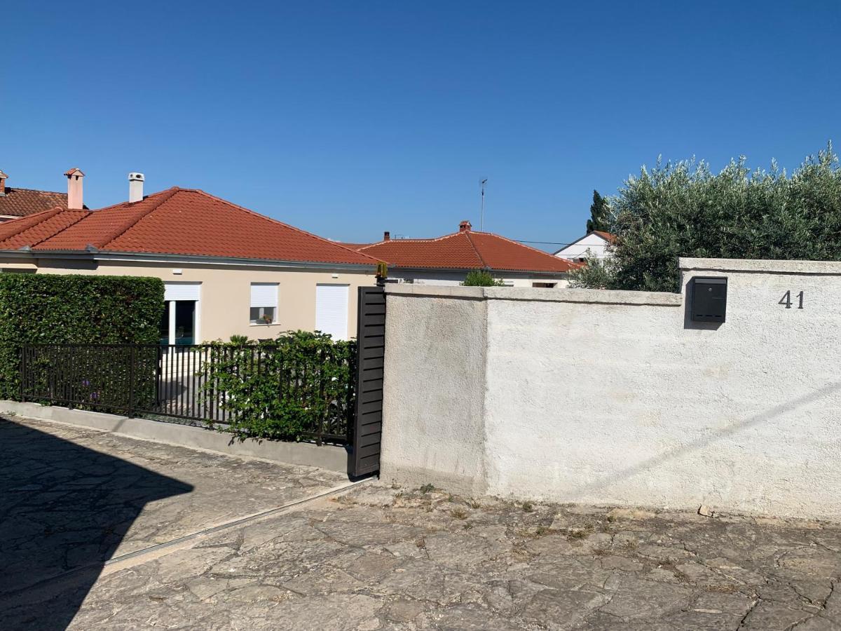 Vila Tony'S House With Private Pool, Garden And Parking Zadar Exteriér fotografie